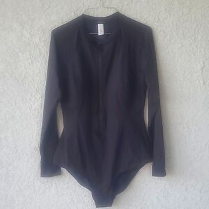 Sea Level Swim Size 12 Black Long Sleeve Zip Front One Piece Swimsuit